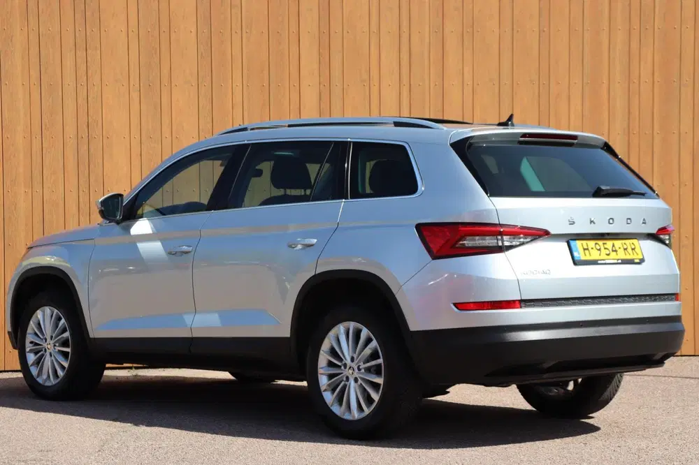 Skoda Kodiaq 1.5 TSI Bus.Ed orgNL schuifdak h.leer+vw c uit 2020, foto 4