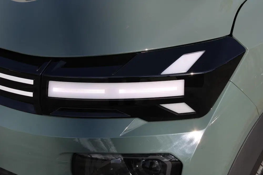 Dacia Spring Extreme 65 26.8 kWh Lichen Kaki uit 2026, foto 5
