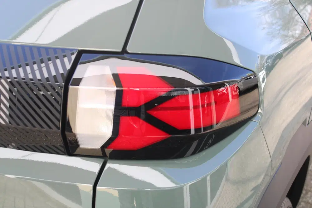 Dacia Spring Extreme 65 26.8 kWh Lichen Kaki uit 2026, foto 9