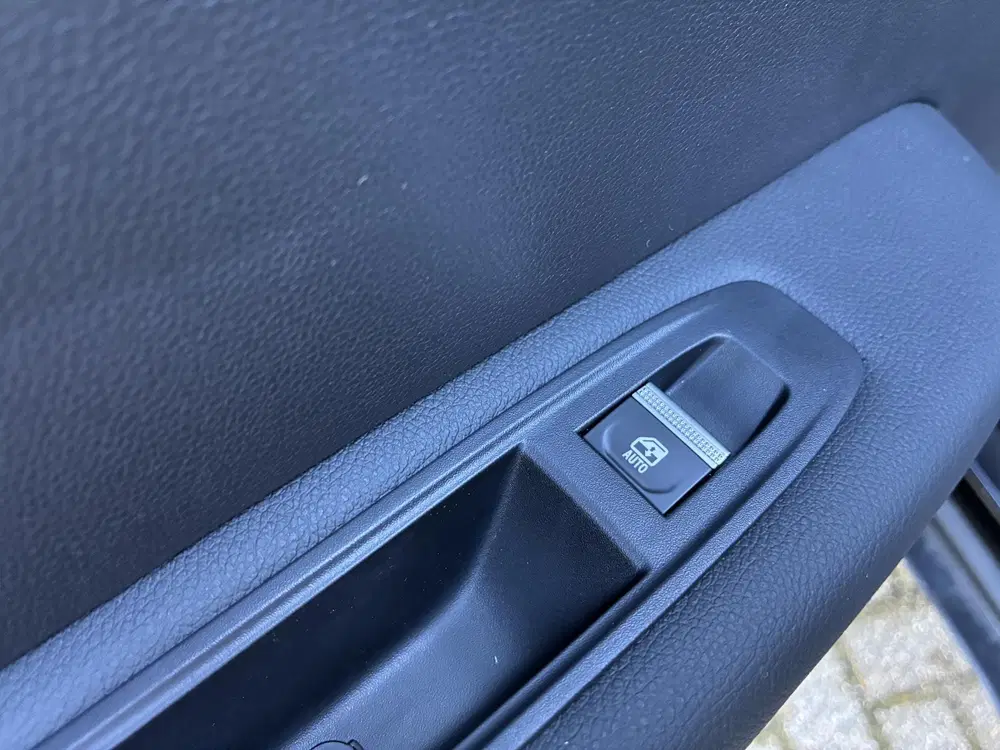 Mitsubishi Eclipse Cross Intense+ LongRange 89 kWh 22kW Nieu uit 2026, foto 13
