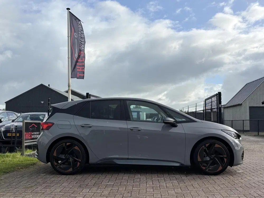 Cupra Born Performance 62 kWh 232PK SOH 94 uit 2022, foto 2