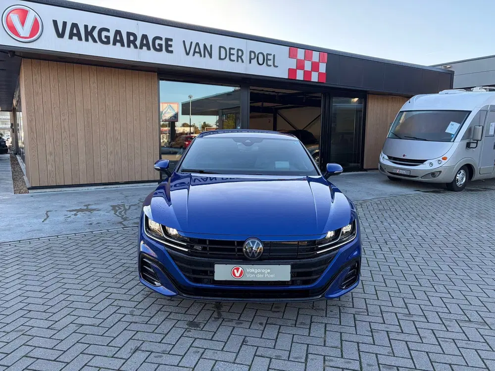Volkswagen Arteon 1.4 TSI eHybrid R-Line Busi uit 2021, foto 2