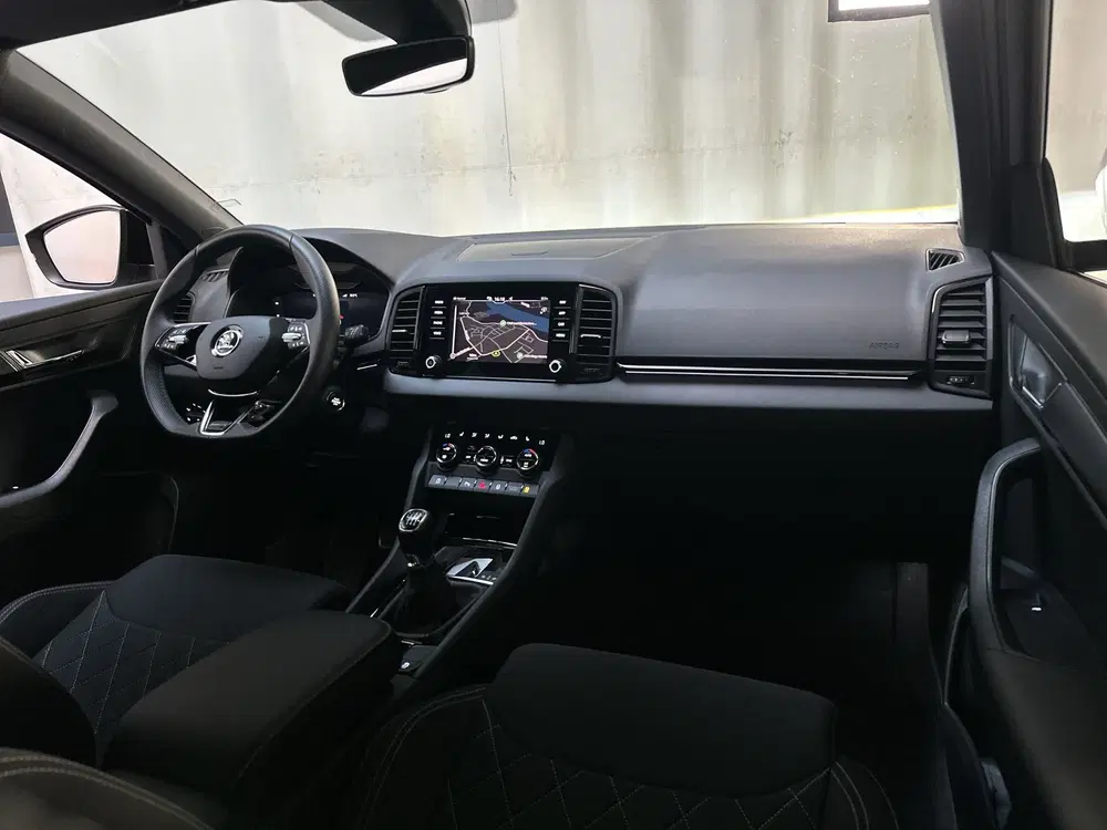Skoda Karoq 1.5 TSI 150pk ACT Sportline Business Camer uit 2022, foto 2