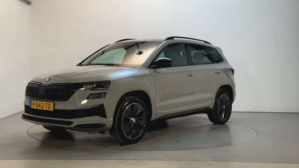 Skoda Karoq 1.5 TSI 150pk ACT Sportline Business Camer uit 2022, foto 6