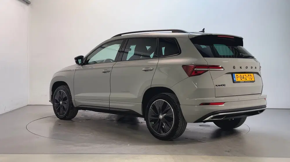 Skoda Karoq 1.5 TSI 150pk ACT Sportline Business Camer uit 2022, foto 8