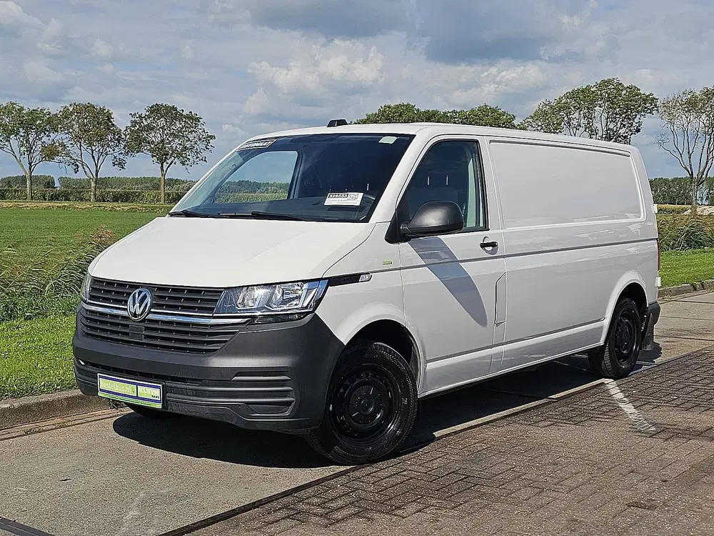 Volkswagen Transporter 2.0 TDI t6.1 150pk l2h1 autm uit 2024, foto 2