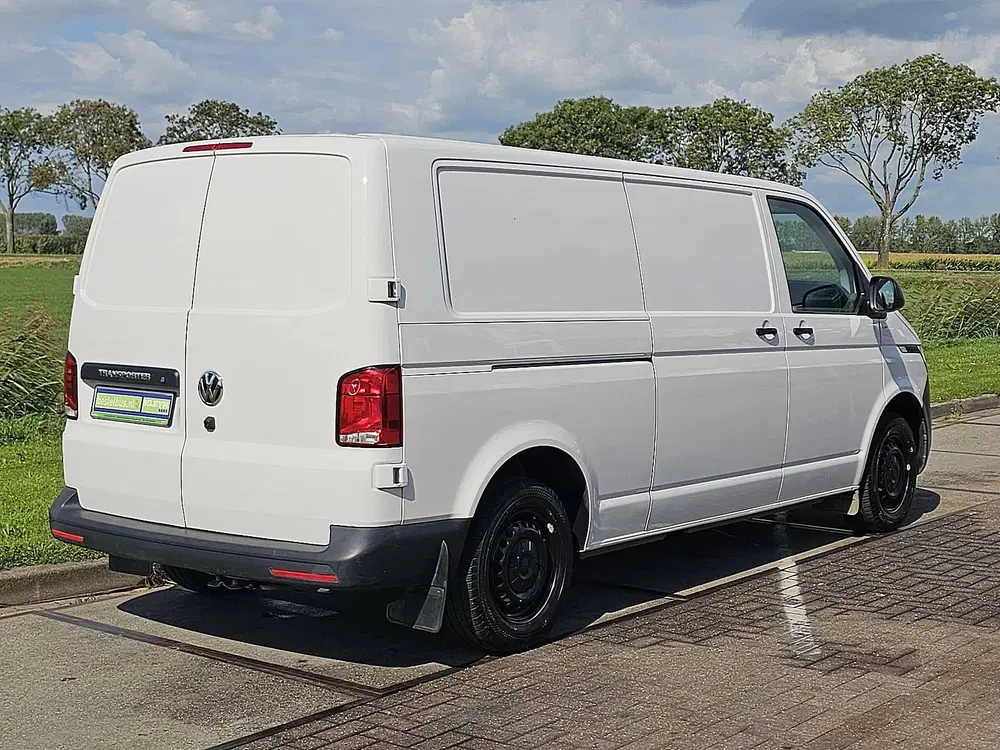 Volkswagen Transporter 2.0 TDI t6.1 150pk l2h1 autm uit 2024, foto 3