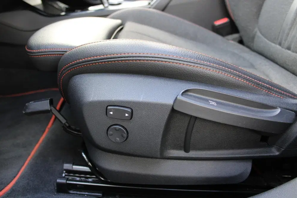 BMW 1-serie 118i Executive Edition Pano Aut uit 2020, foto 13