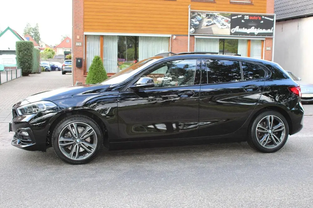BMW 1-serie 118i Executive Edition Pano Aut uit 2020, foto 2