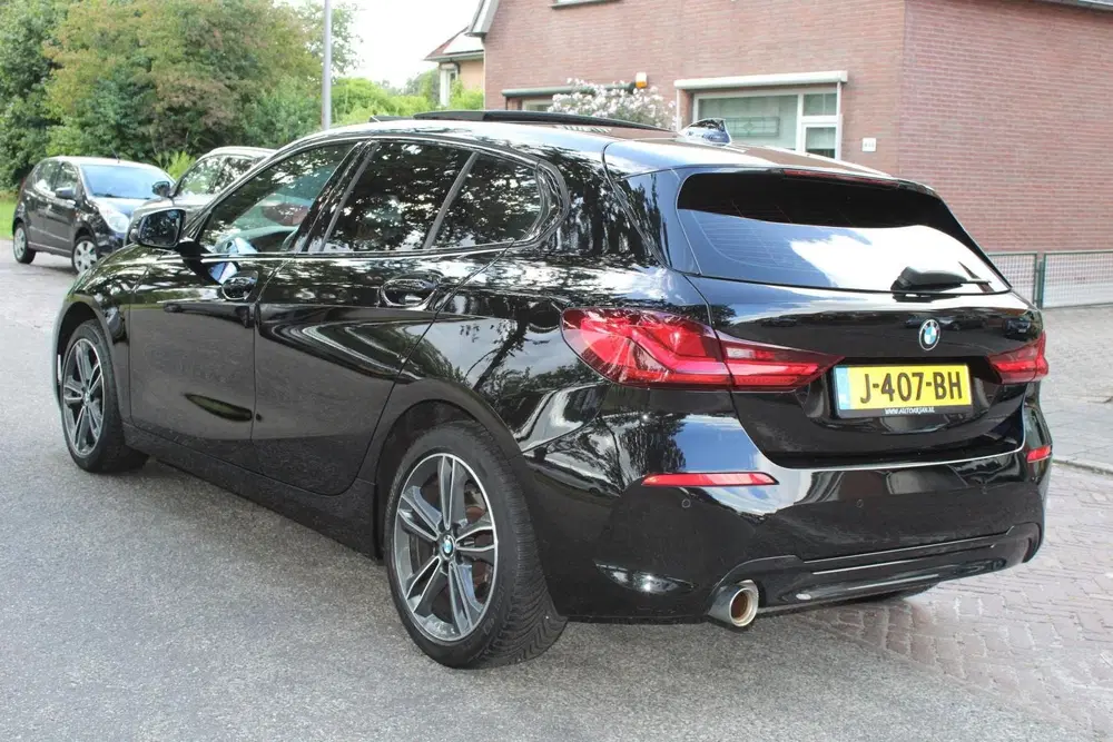 BMW 1-serie 118i Executive Edition Pano Aut uit 2020, foto 4