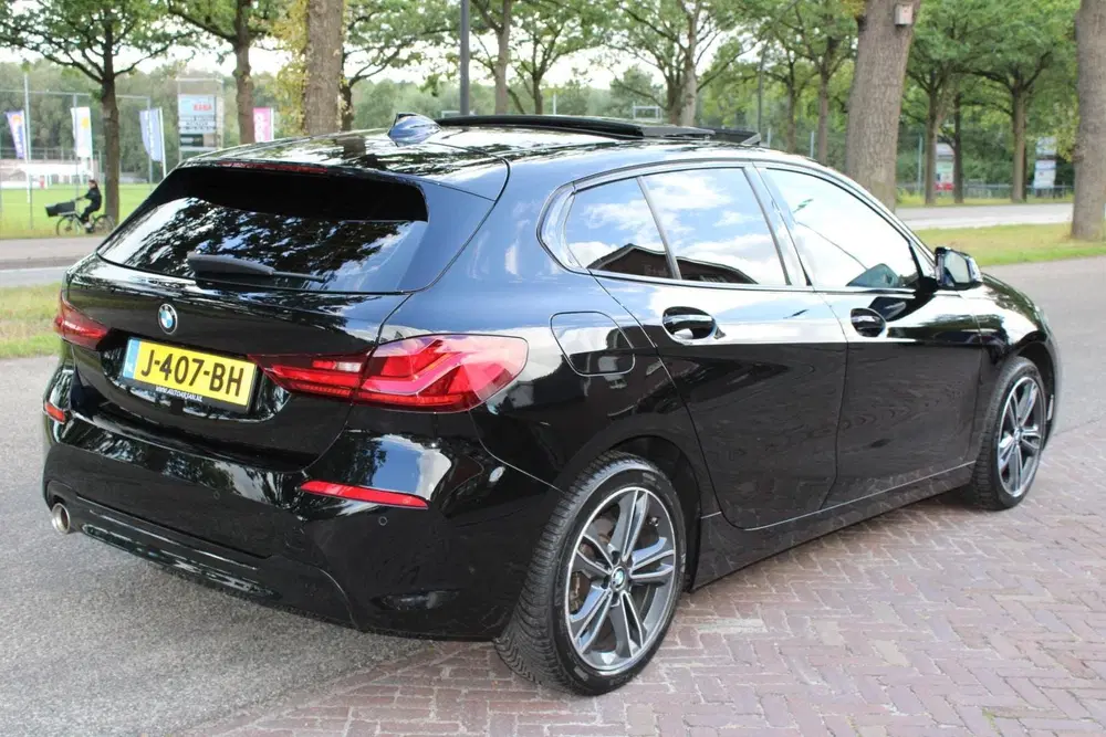 BMW 1-serie 118i Executive Edition Pano Aut uit 2020, foto 6