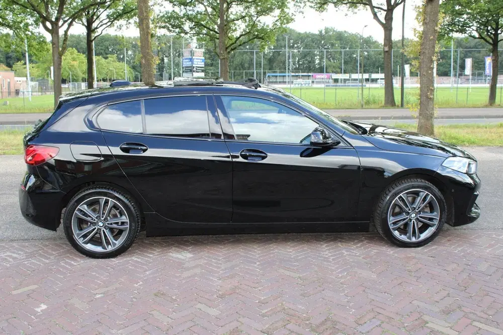 BMW 1-serie 118i Executive Edition Pano Aut uit 2020, foto 7