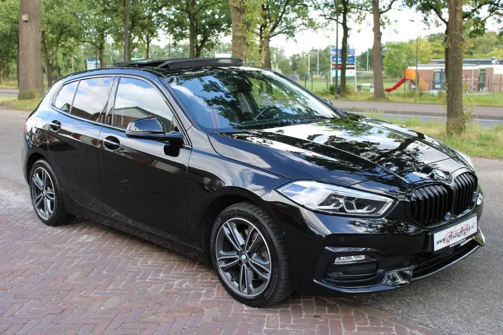 BMW 1-serie 118i Executive Edition Pano Aut uit 2020, foto 8