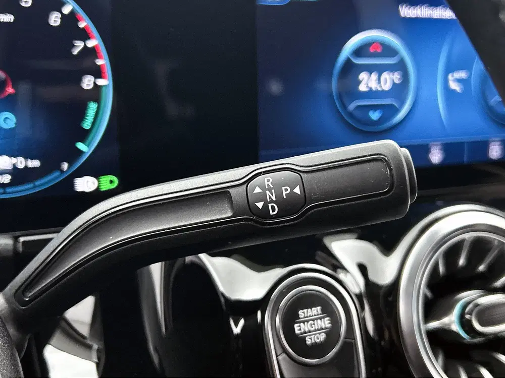 Mercedes-Benz GLA 250 e AMG Plug-In Hybride AMG Line uit 2022, foto 11