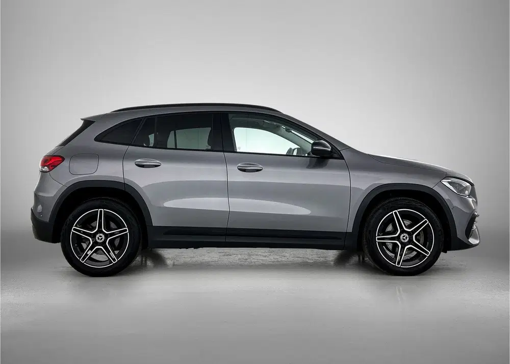 Mercedes-Benz GLA 250 e AMG Plug-In Hybride AMG Line uit 2022, foto 12