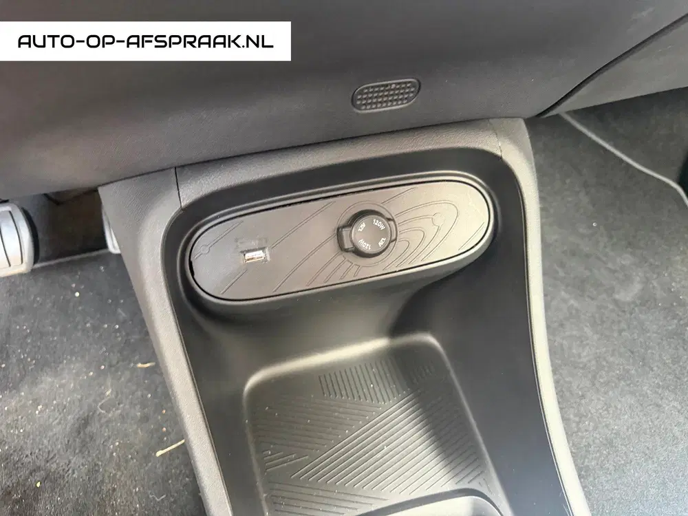 Dongfeng BOX Launch Edition 42 kWh Leer Navi Clima Came uit 2024, foto 12