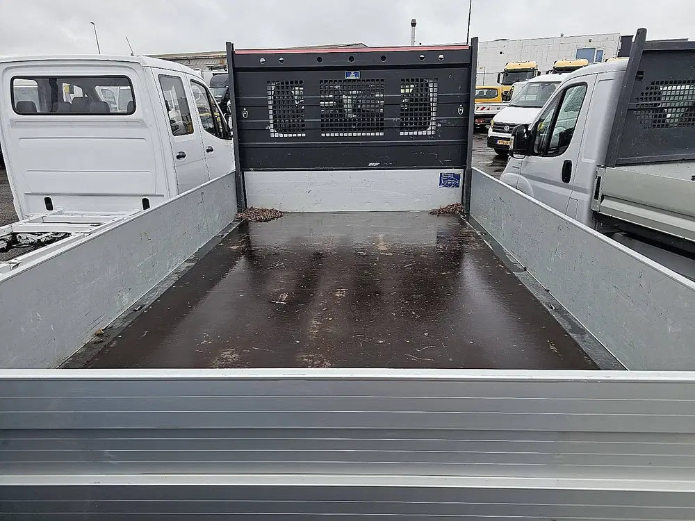 Iveco Daily 35C14 dub.cab open-laadbak uit 2024, foto 11