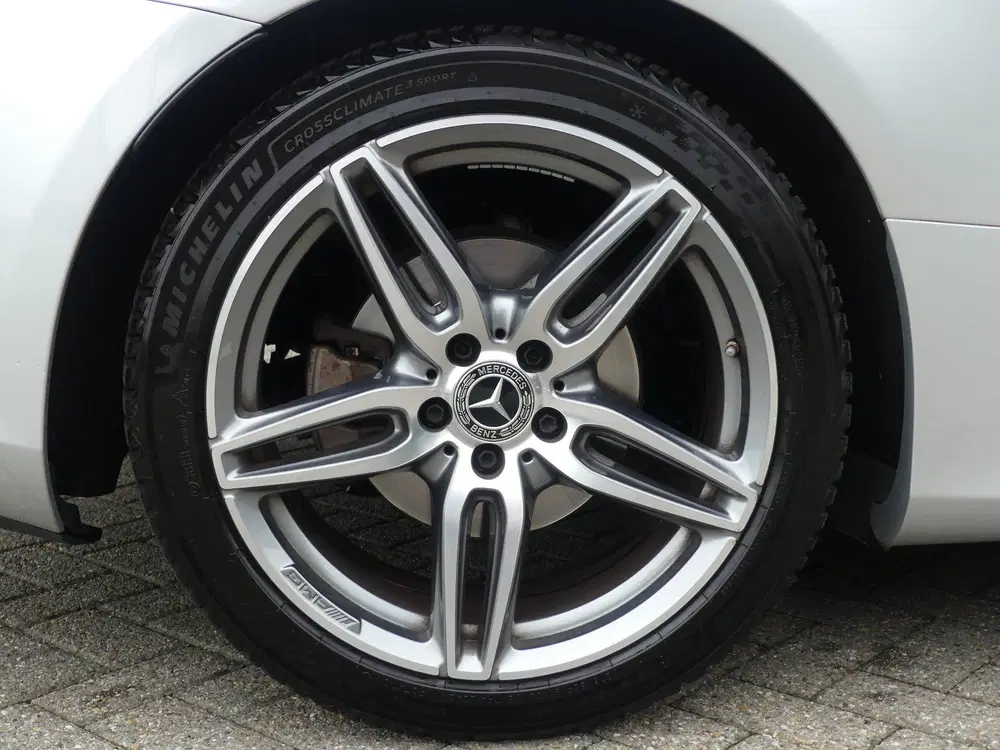 Mercedes-Benz E-Klasse 200 Premium Plus AMG uit 2020, foto 10