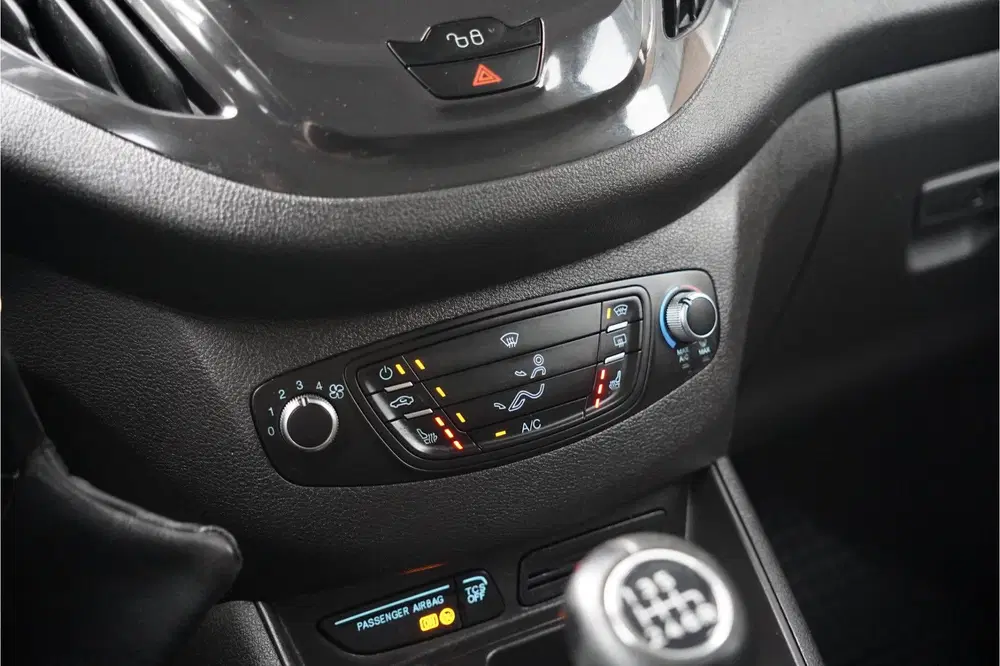Ford Transit Courier 1.0 Sport uit 2019, foto 11