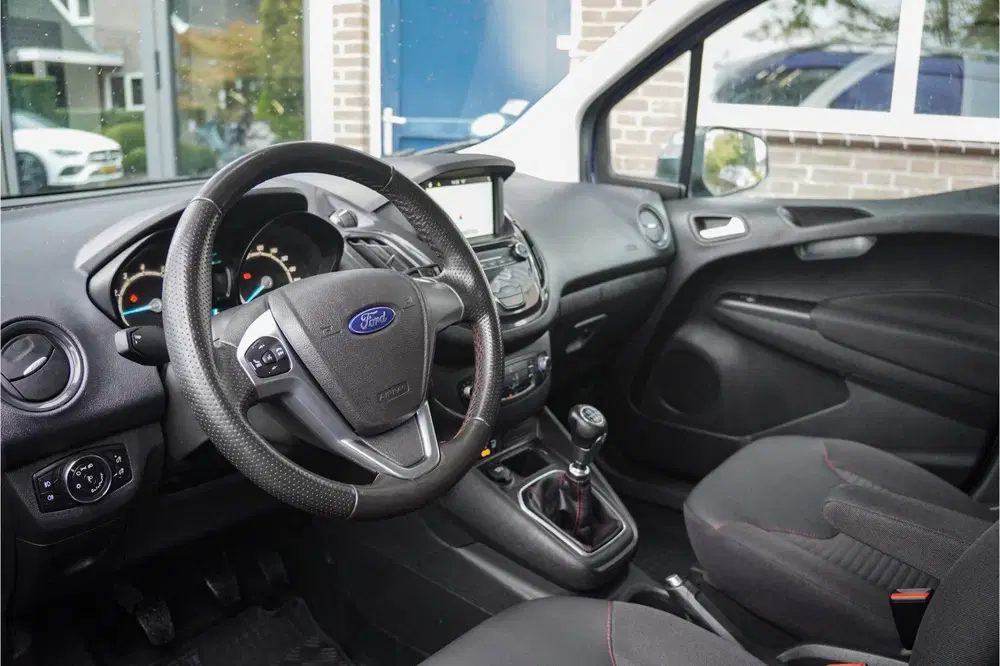 Ford Transit Courier 1.0 Sport uit 2019, foto 7
