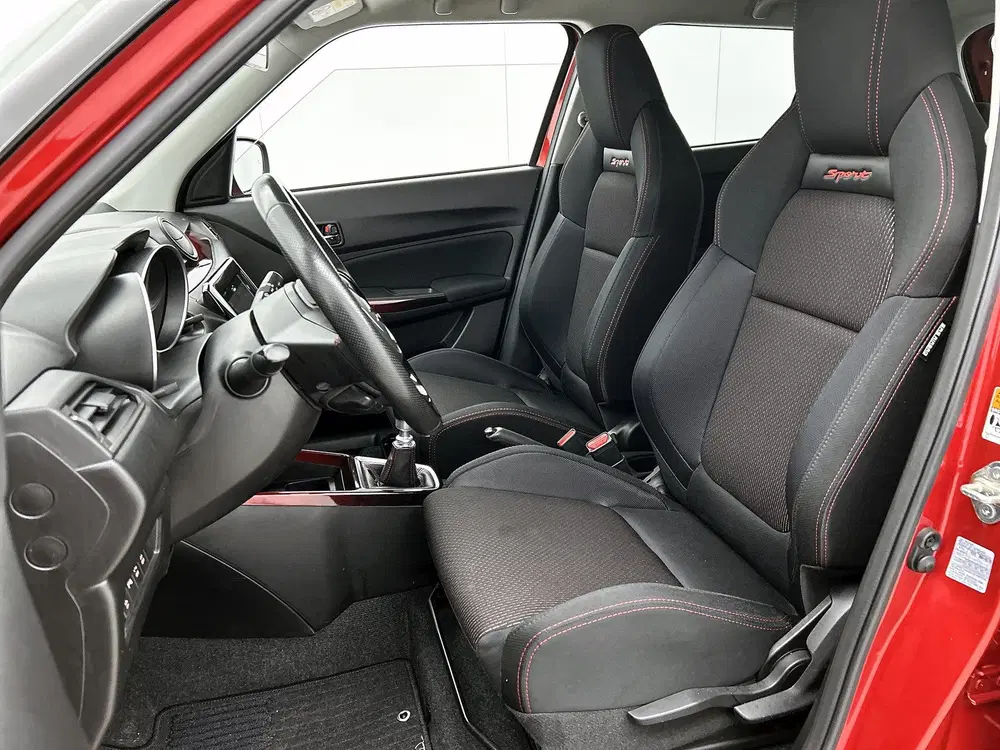 Suzuki Swift 1.4 Sport Smart Hybrid (bj 2021) uit 2021, foto 15