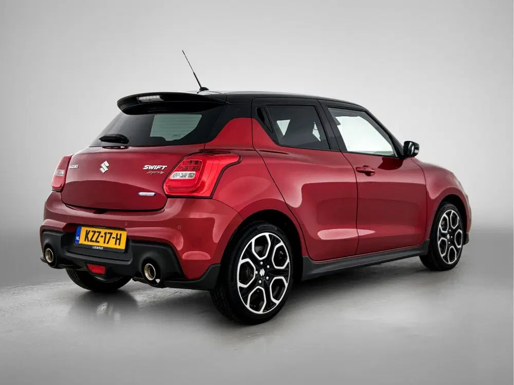 Suzuki Swift 1.4 Sport Smart Hybrid (bj 2021) uit 2021, foto 2