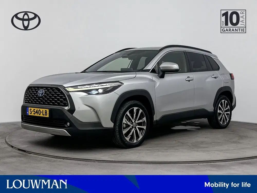 Toyota Corolla Cross 2.0 High Power Hybrid First Edition uit 2023
