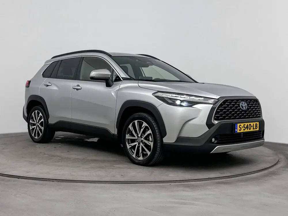 Toyota Corolla Cross 2.0 High Power Hybrid First Edition uit 2023, foto 12