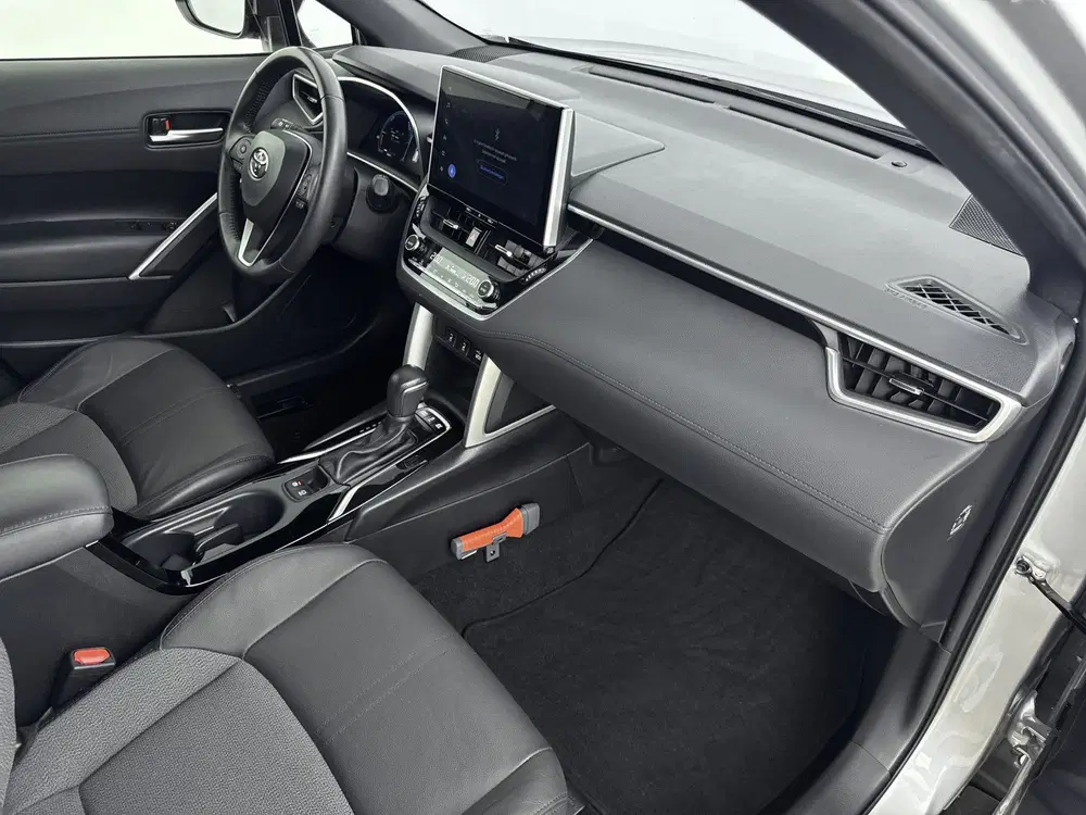 Toyota Corolla Cross 2.0 High Power Hybrid First Edition uit 2023, foto 6