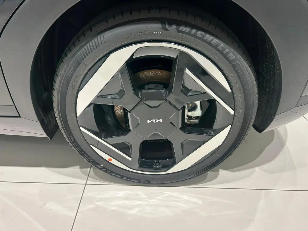 Kia EV4 58 uit 2026, foto 6