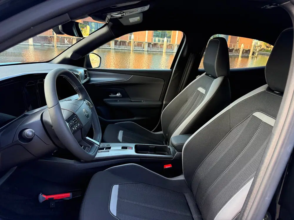 Opel Mokka 1.2 Turbo Hybrid GSHybrid_Stuurverwarming uit 2026, foto 8