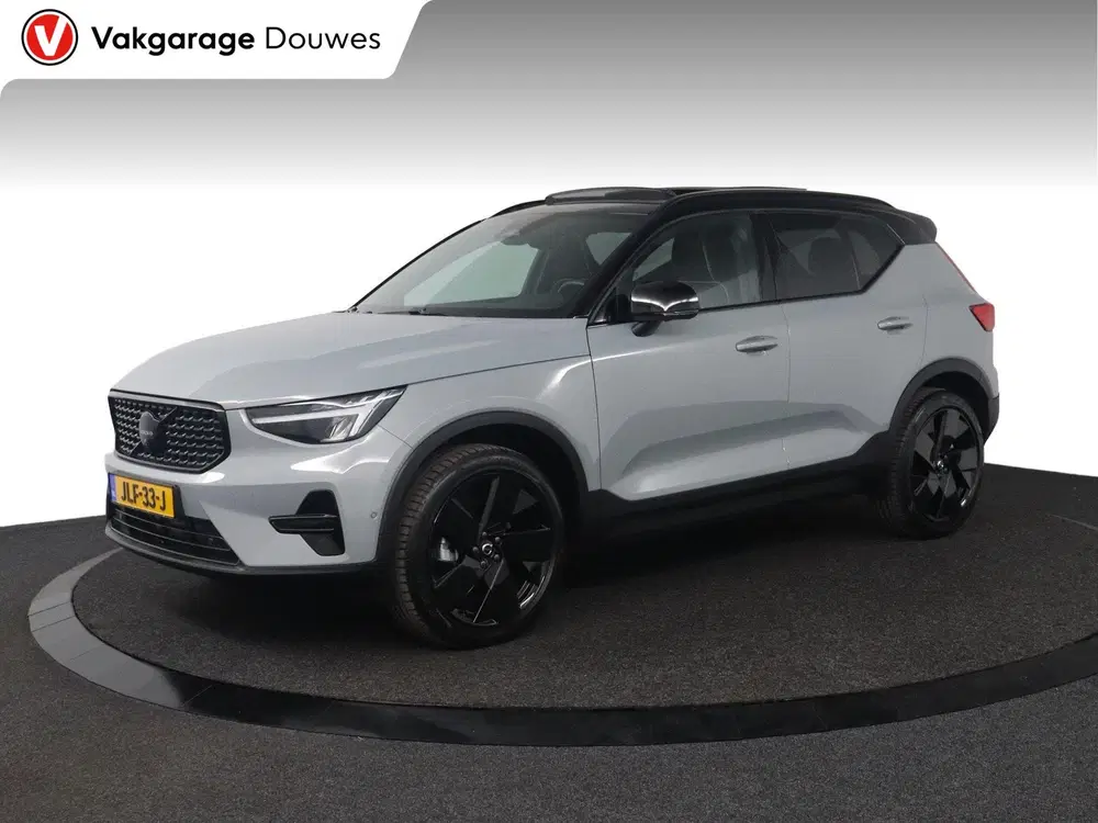 Volvo XC40 2.0 B4 Plus Black Edition uit 2025