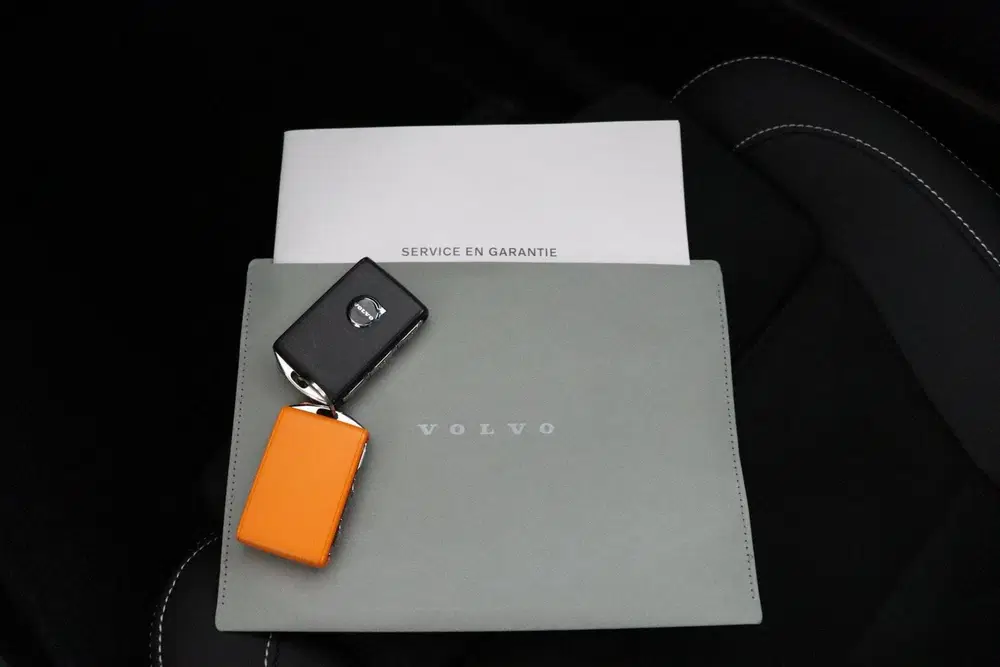 Volvo XC40 2.0 B4 Plus Black Edition uit 2025, foto 14