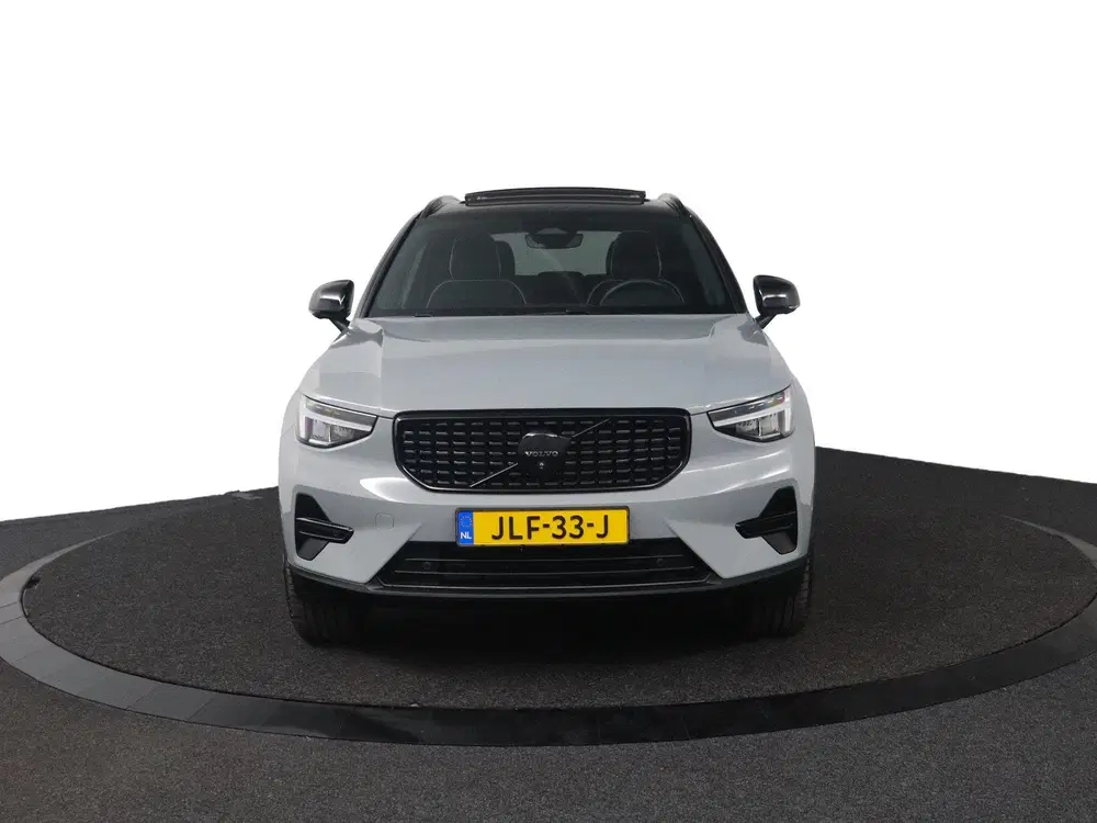 Volvo XC40 2.0 B4 Plus Black Edition uit 2025, foto 8