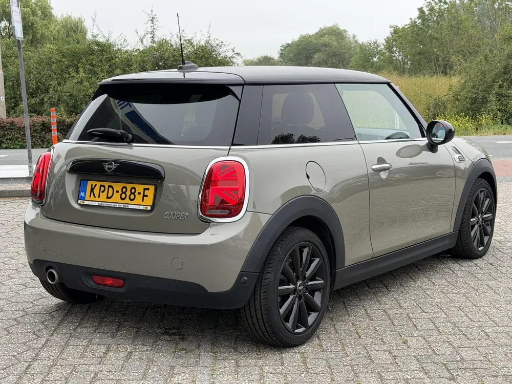 Mini Cooper 1.5 Cooper Chili NAVI uit 2019, foto 4