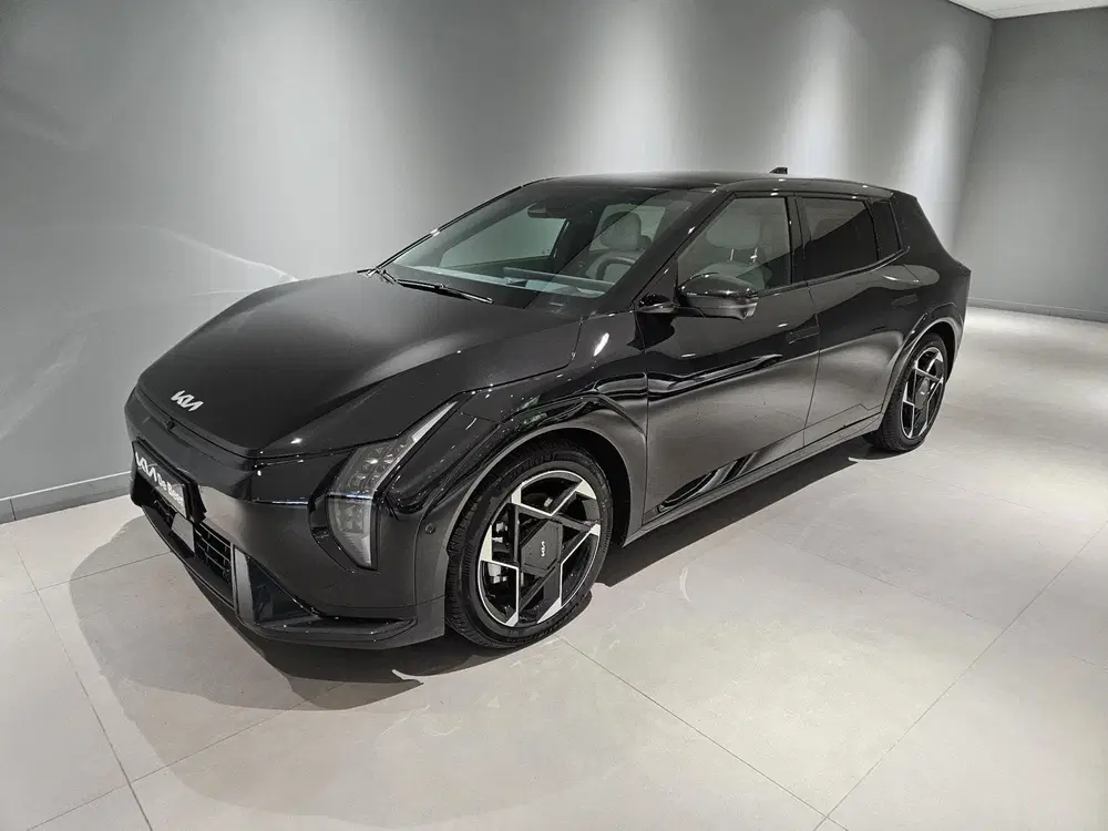 Kia EV4 81 uit 2026, foto 4