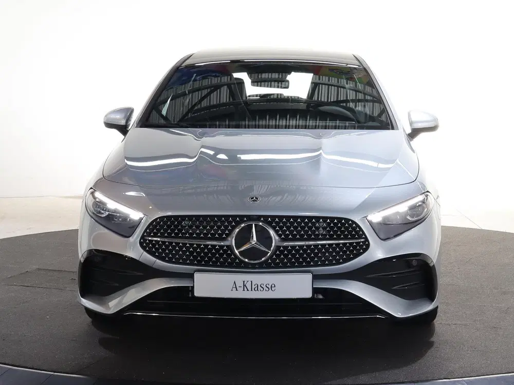Mercedes-Benz A-Klasse 180 Business Solution AMG uit 2026, foto 3