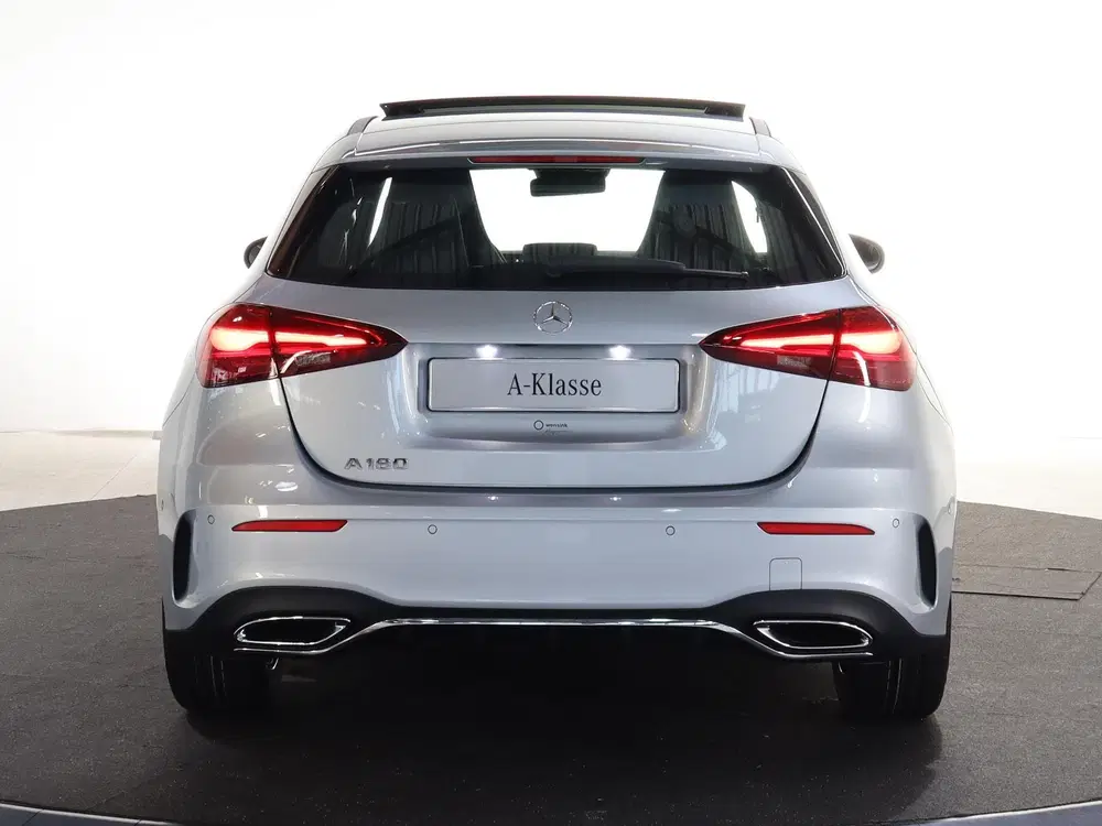 Mercedes-Benz A-Klasse 180 Business Solution AMG uit 2026, foto 4