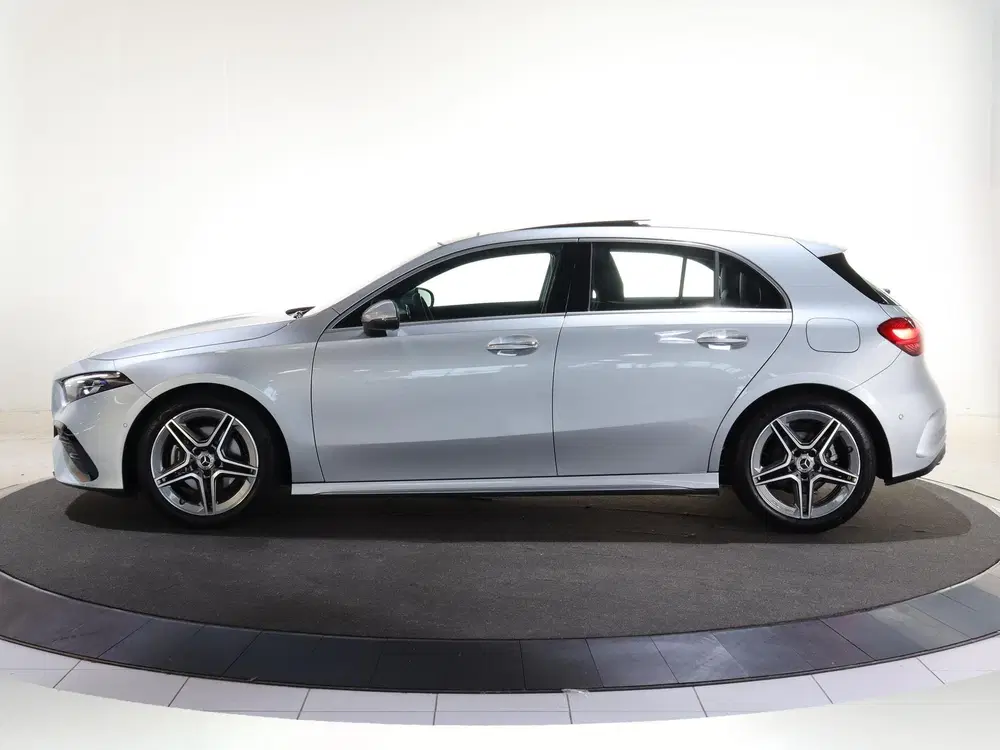 Mercedes-Benz A-Klasse 180 Business Solution AMG uit 2026, foto 5