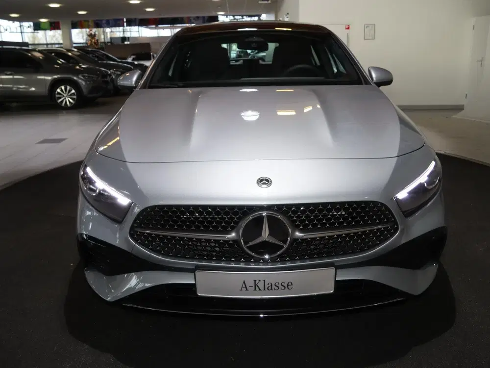 Mercedes-Benz A-Klasse 180 Business Solution AMG uit 2026, foto 7