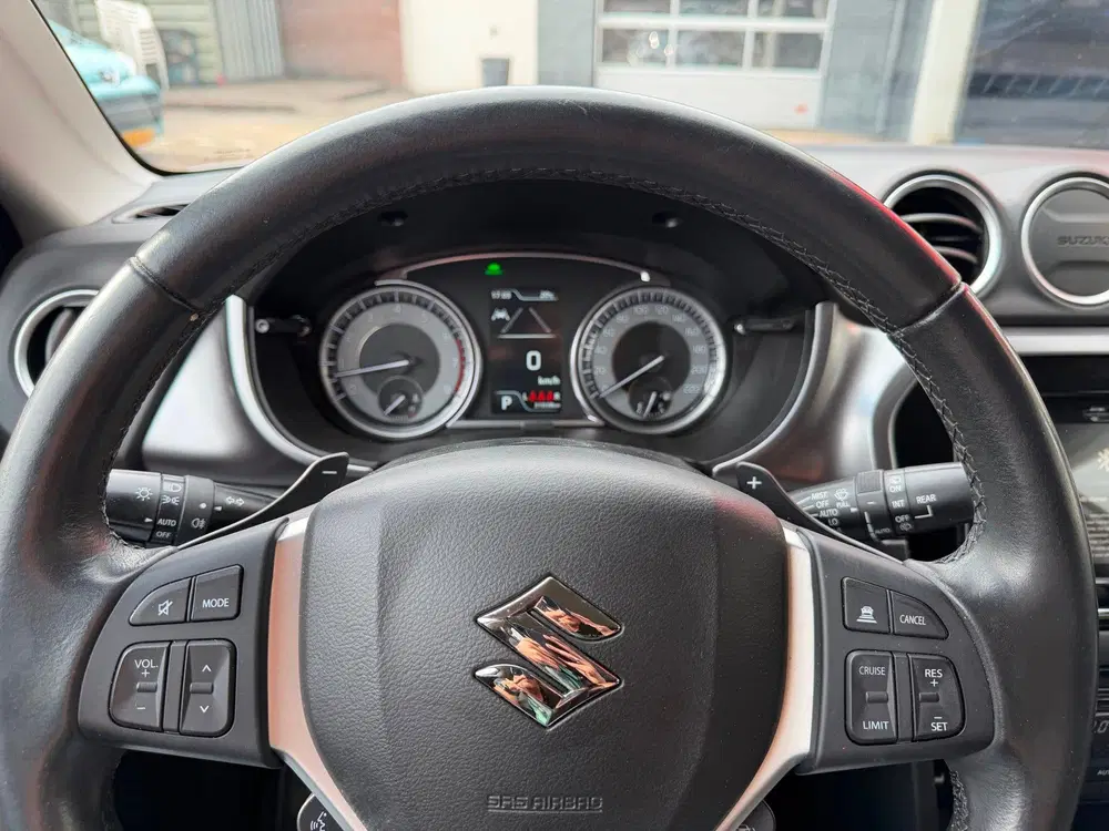 Suzuki Vitara 1.5 Hybrid Select uit 2022, foto 11
