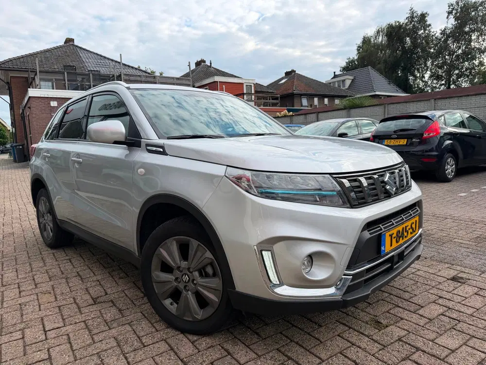 Suzuki Vitara 1.5 Hybrid Select uit 2022, foto 6