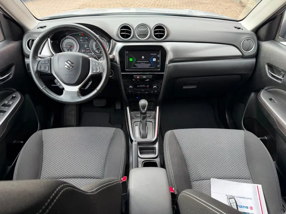 Suzuki Vitara 1.5 Hybrid Select uit 2022, foto 9
