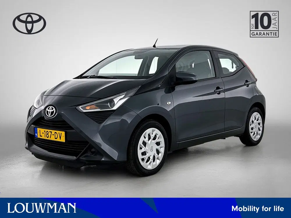 Toyota Aygo 1.0 VVT-i x-play uit 2021