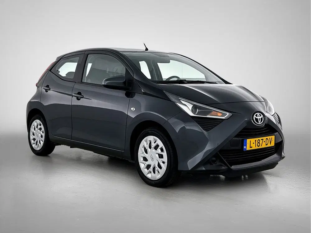 Toyota Aygo 1.0 VVT-i x-play uit 2021, foto 13
