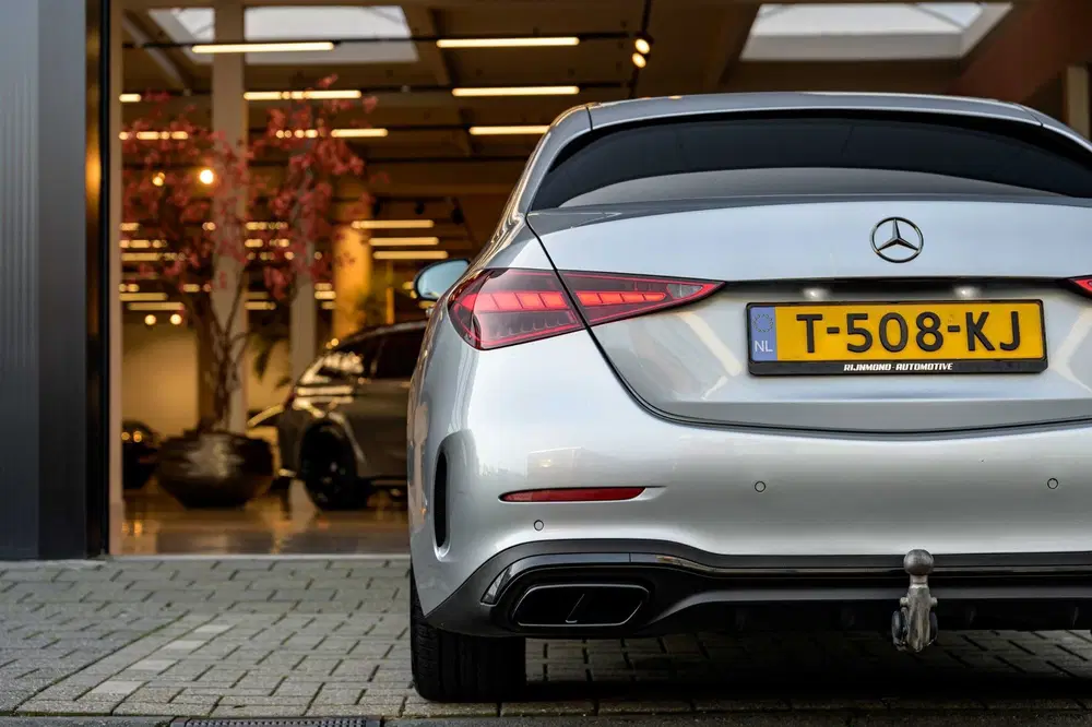 Mercedes-Benz C-Klasse 300 d AMG Line uit 2022, foto 10