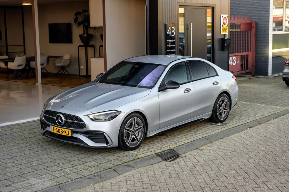 Mercedes-Benz C-Klasse 300 d AMG Line uit 2022, foto 11