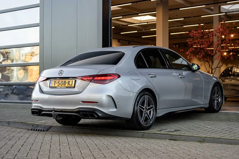 Mercedes-Benz C-Klasse 300 d AMG Line uit 2022, foto 7