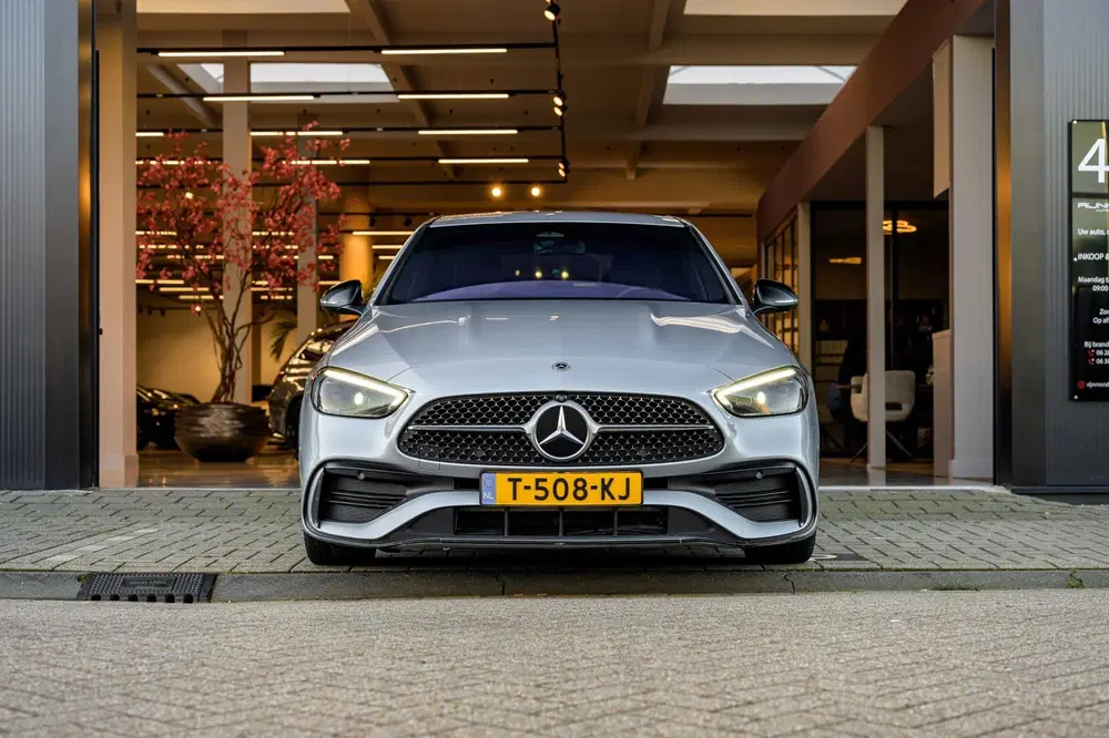 Mercedes-Benz C-Klasse 300 d AMG Line uit 2022, foto 8