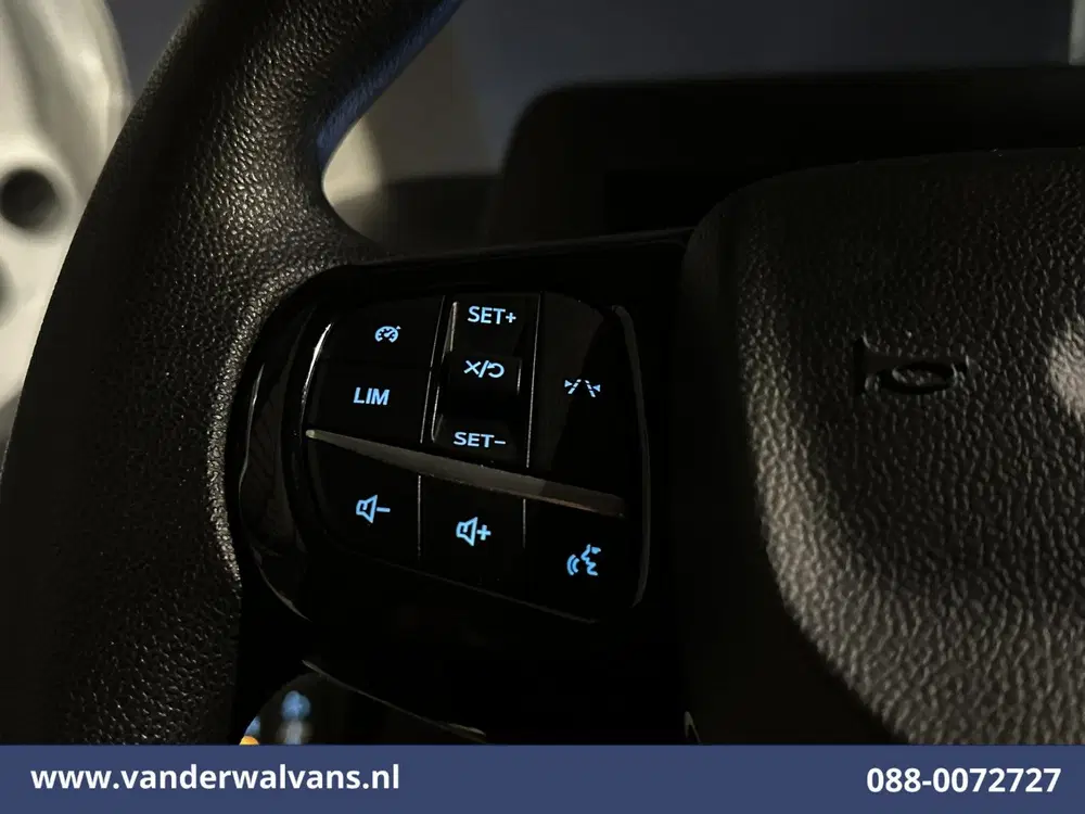 Ford Transit Custom 2.0 TDCI 136pk L2H1 Euro6 Airco uit 2024, foto 5